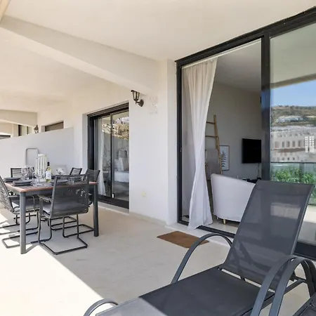 Apartamento Vivi Homes - Lidia Gardens Pool, Terrace & Sea View *