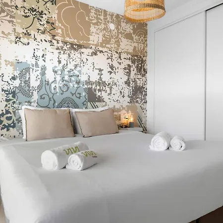 Vivi Homes - Lidia Gardens Pool, Terrace & Sea View *