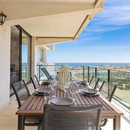 Vivi Homes - Lidia Gardens Pool, Terrace & Sea View * Sitio de Calahonda